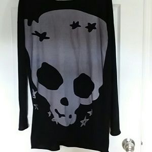 Skull shirt